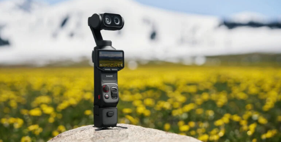 Insta360 Luna Ultra dual-lens gimbal camera outdoor scene